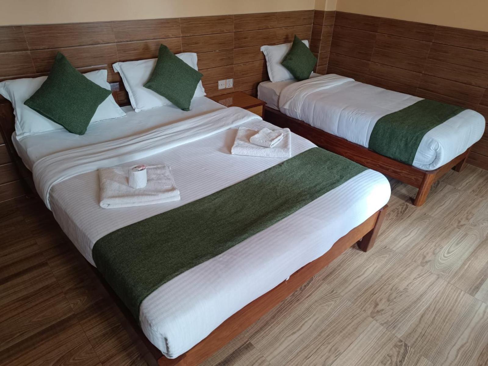 The Mountain House Hotel Pokhara Luaran gambar