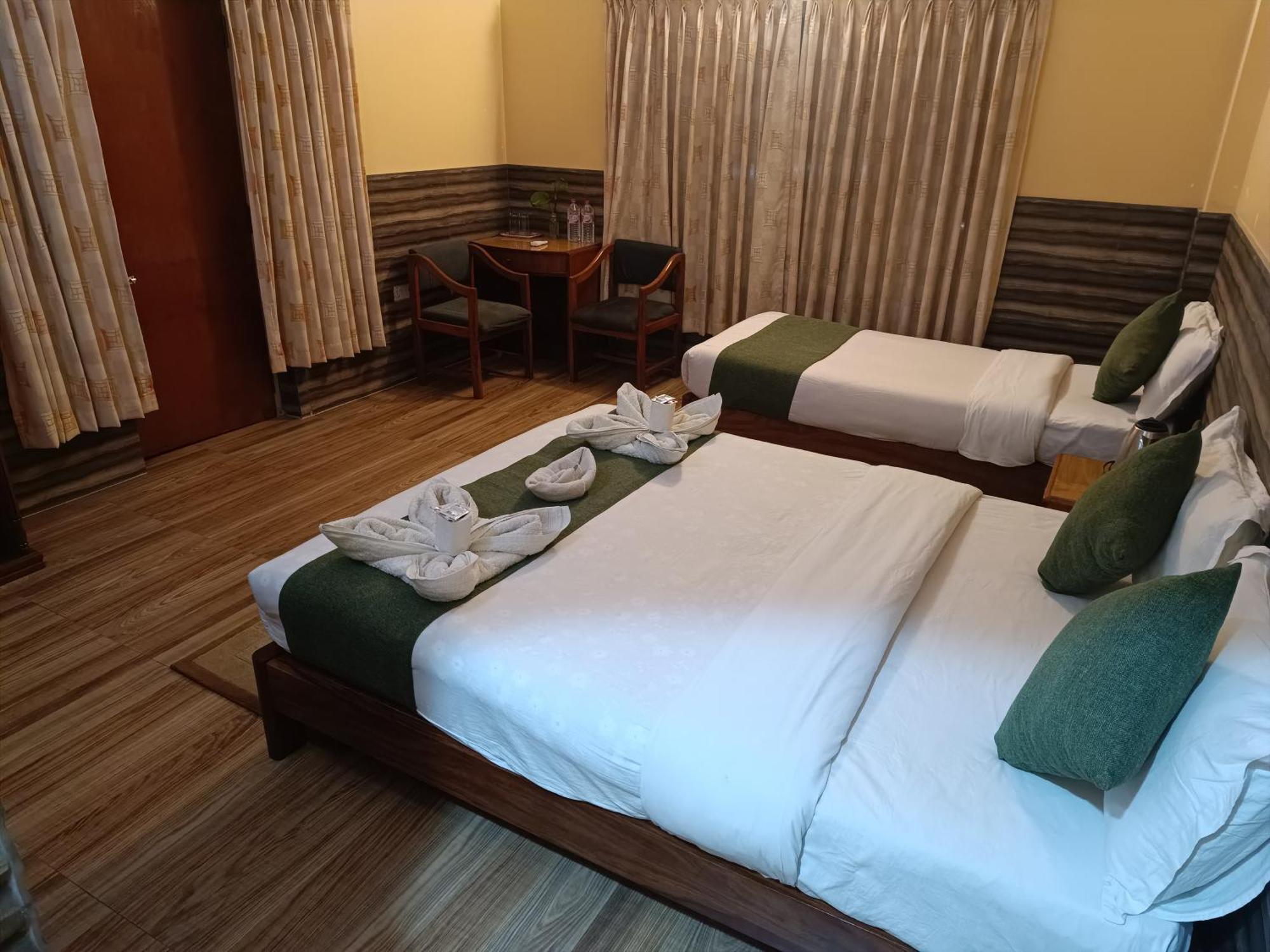 The Mountain House Hotel Pokhara Luaran gambar