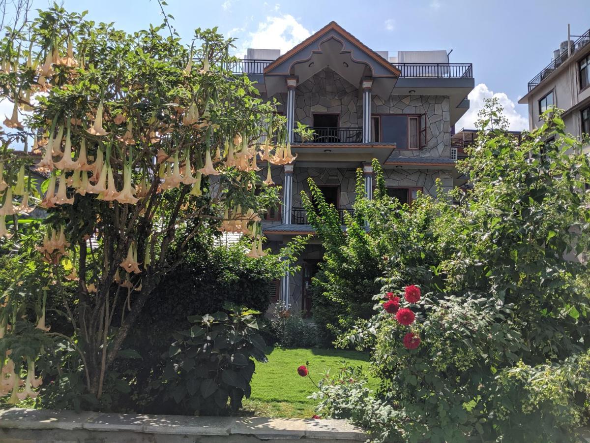 The Mountain House Hotel Pokhara Luaran gambar