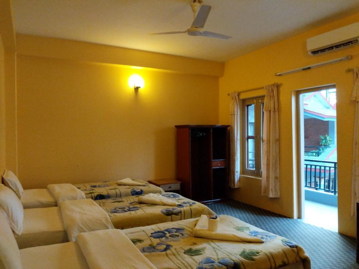 The Mountain House Hotel Pokhara Luaran gambar